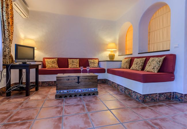 Salón de Apartamentos planta alta – Hacienda Roche Viejo (Conil) Salón de Apartamentos planta alta – Hacienda Roche Viejo (Conil)