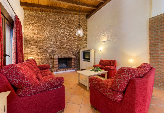 Salón de Casa El Olivo – Hacienda Roche Viejo (Conil) Salón de Casa El Olivo – Hacienda Roche Viejo (Conil)