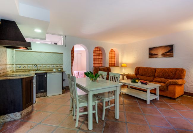 Ferienwohnungen Lavanda-Romero Wohn-/Esszimmer –Hacienda Roche Viejo Ferienwohnungen Lavanda-Romero Wohn-/Esszimmer –Hacienda Roche Viejo